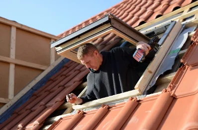 Pose de fenêtres de toit Velux à Herserange